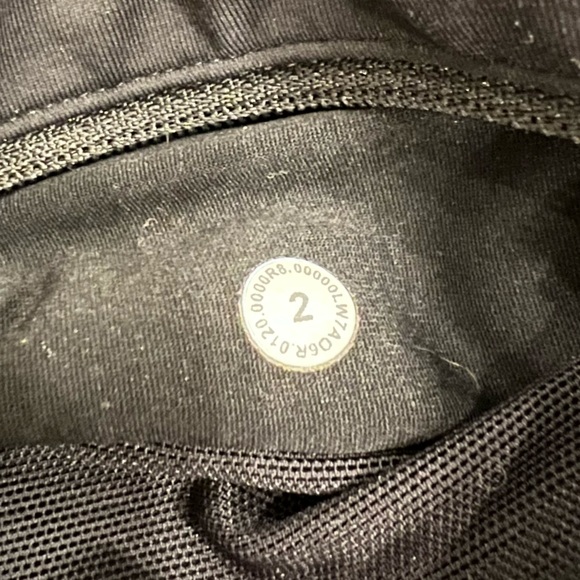 Lululemon Speed Up Short *2.5" Black - Picture 2 of 6